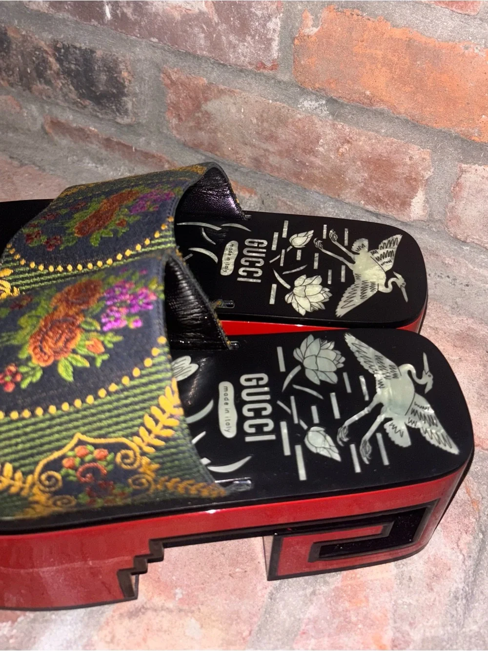 Gucci Mother of Pearl Jacquard Embroidered Floral Platform Sandal - Black & Red - Picture 2 of 12